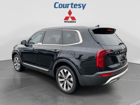Used 2020 Kia Telluride S FWD image 3