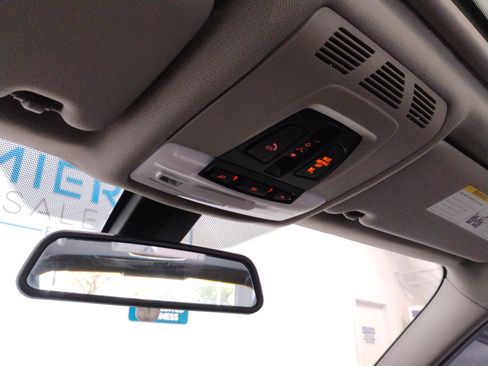 Used 2017 BMW 320i Sedan image 80