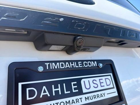 Used 2020 Ford Expedition XLT w/ Equipment Group 202A AWD/4WD image 6