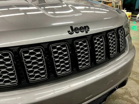 Used 2019 Jeep Grand Cherokee Altitude image 33