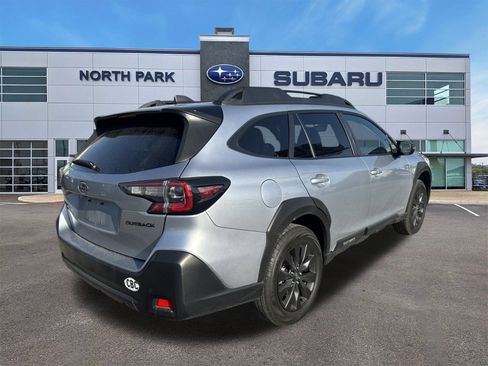Used 2023 Subaru Outback Onyx Edition image 3