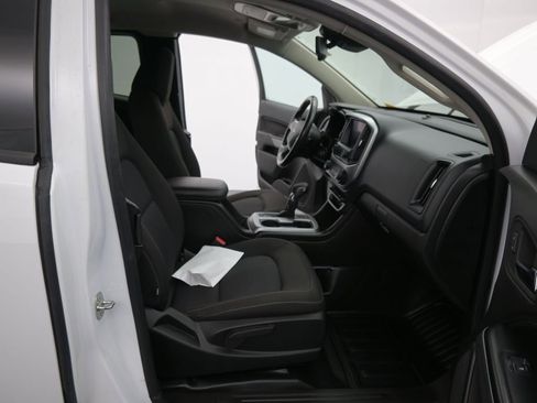 Used 2022 Chevrolet Colorado LT w/ Fleet Safety Package image 11