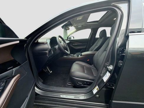 Certified 2025 MAZDA CX-30 AWD 2.5 S w/ Premium Package image 24