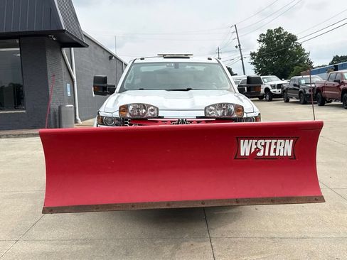 Used 2019 Chevrolet Silverado 2500 W/T w/ WT Convenience Package AWD/4WD image 18
