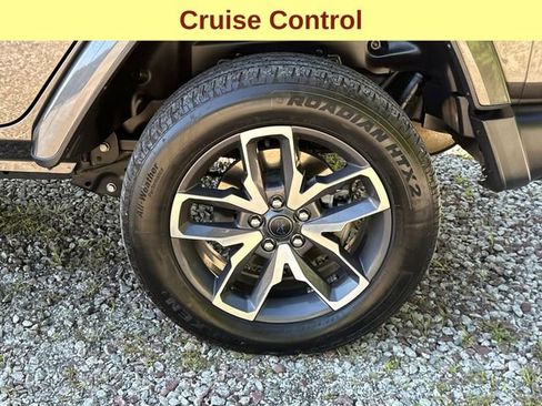 Used 2024 Jeep Wrangler Unlimited w/ Convenience Group AWD/4WD image 9