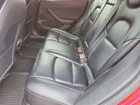 Used 2022 Tesla Model 3 Base image 9