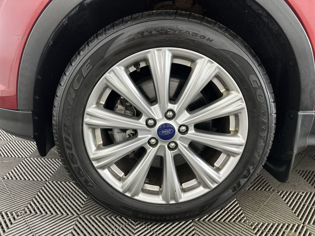 Used 2017 Ford Escape Titanium AWD/4WD image 34