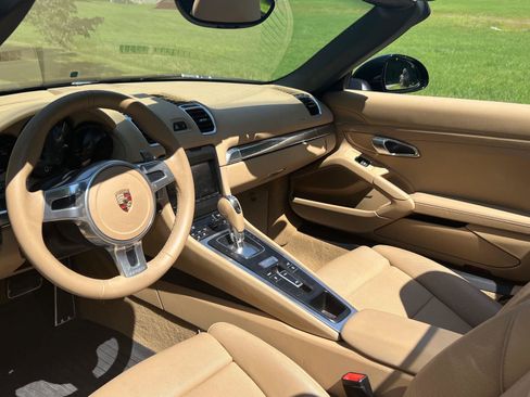 Used 2014 Porsche Boxster S RWD image 5