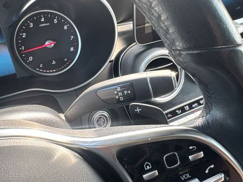 Used 2020 Mercedes-Benz GLC 300 4MATIC image 29