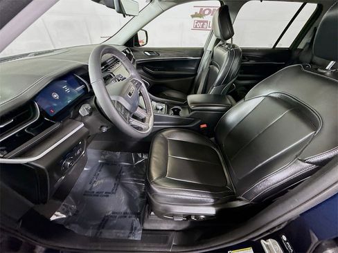 Used 2024 Jeep Grand Cherokee Limited 4xe w/ Luxury Tech Group II image 26