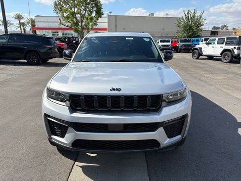 New 2026 Jeep Grand Cherokee Limited w/ Limited Altitude Package RWD image 2