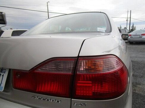Used 1999 Honda Accord LX image 23