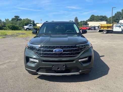 Used 2024 Ford Explorer XLT w/ Equipment Group 202A AWD/4WD image 7