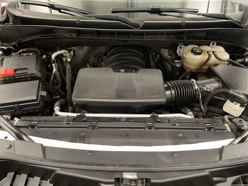 Used 2022 GMC Yukon SLE w/ Gmc Pro Safety Plus Package AWD/4WD image 22