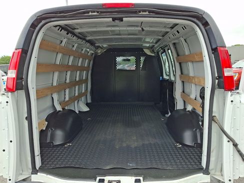 Certified 2024 Chevrolet Express 2500 w/ Driver Convenience Package RWD image 28