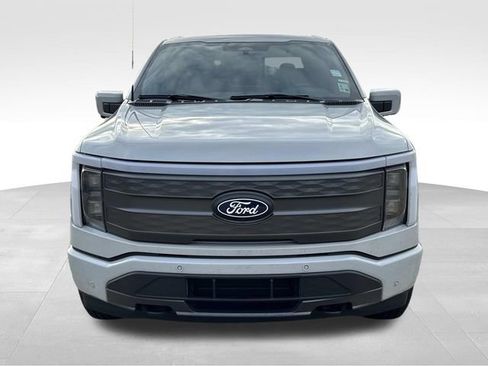 Used 2024 Ford F150 Lightning Lariat image 2