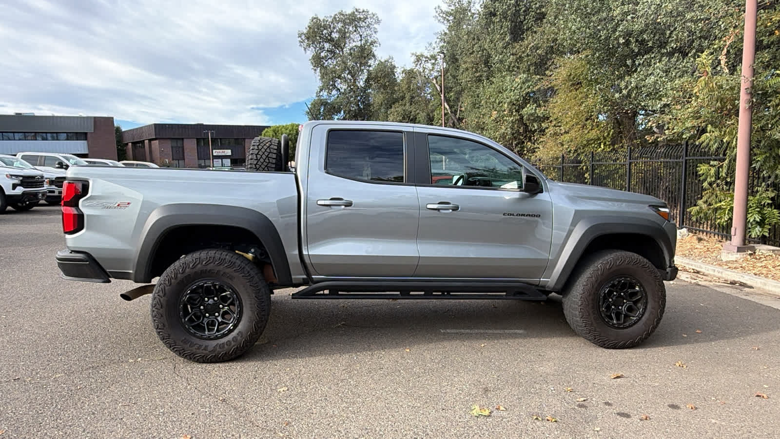 Used 2024 Chevrolet Colorado ZR2 w/ ZR2 Bison Edition AWD/4WD image 4