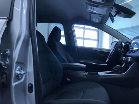 Certified 2025 Toyota RAV4 LE image 22