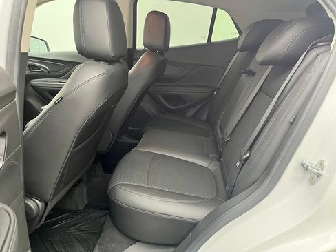 Used 2022 Buick Encore Preferred AWD/4WD image 35