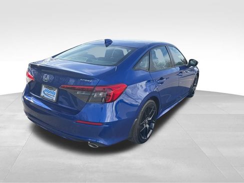 Used 2023 Honda Civic Sport image 8