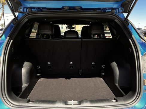 Used 2023 Jeep Compass Latitude image 32