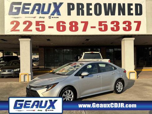 Used 2024 Toyota Corolla LE image 1