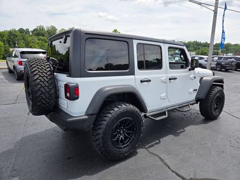 Used 2025 Jeep Wrangler Unlimited Sport AWD/4WD image 8