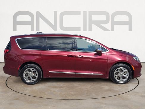 Used 2021 Chrysler Pacifica Limited w/ Uconnect Theater Family Group AWD/4WD image 11