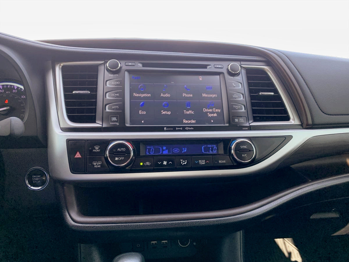 Used 2019 Toyota Highlander Limited AWD/4WD image 30