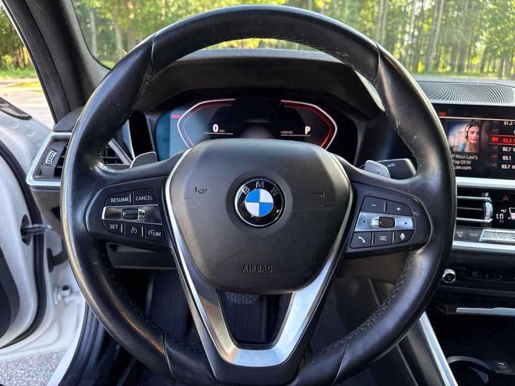 Used 2020 BMW 330i Sedan w/ Convenience Package RWD image 15
