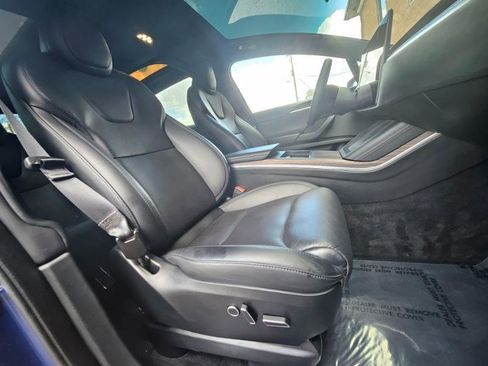 Used 2024 Tesla Model X image 61