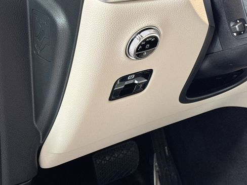 Certified 2024 Mercedes-Benz GLC 300 4MATIC image 10