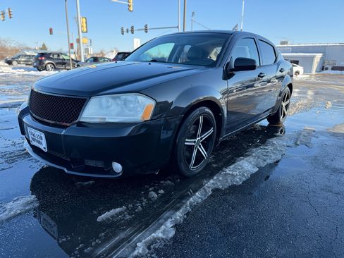 Used 2010 Dodge Avenger R/T w/ Premium Convenience Group image 5
