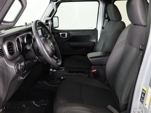 Used 2022 Jeep Wrangler Unlimited Sport AWD/4WD image 14