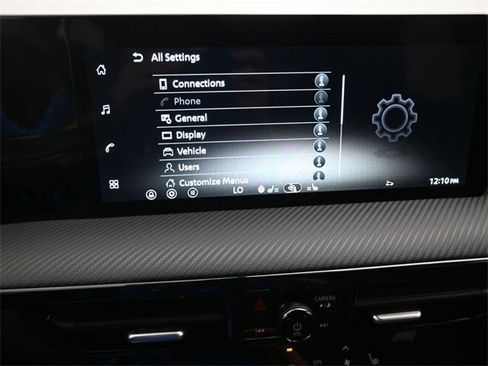 New 2026 Nissan Kicks SR w/ SR Premium Package image 21