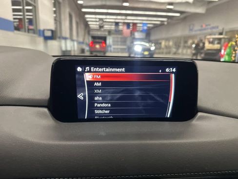 Used 2018 MAZDA CX-5 Touring image 4