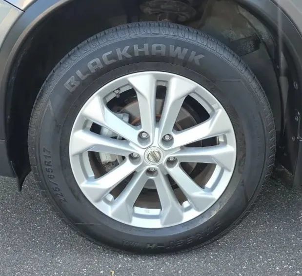 Used 2015 Nissan Rogue SV w/ SV Premium Package AWD/4WD image 50