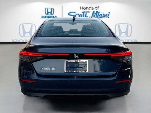 New 2025 Honda Accord SE image 5