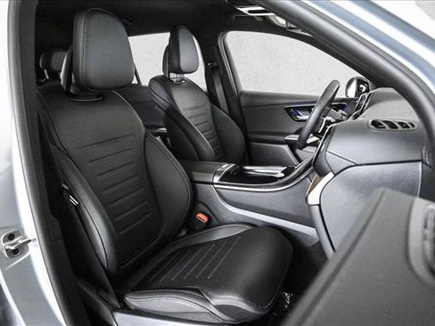 Certified 2025 Mercedes-Benz GLC 300 4MATIC image 22