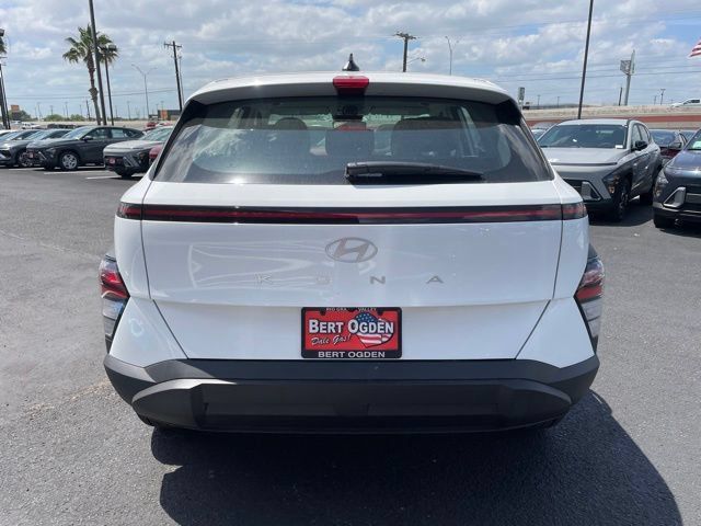 New 2026 Hyundai Kona SE FWD image 6