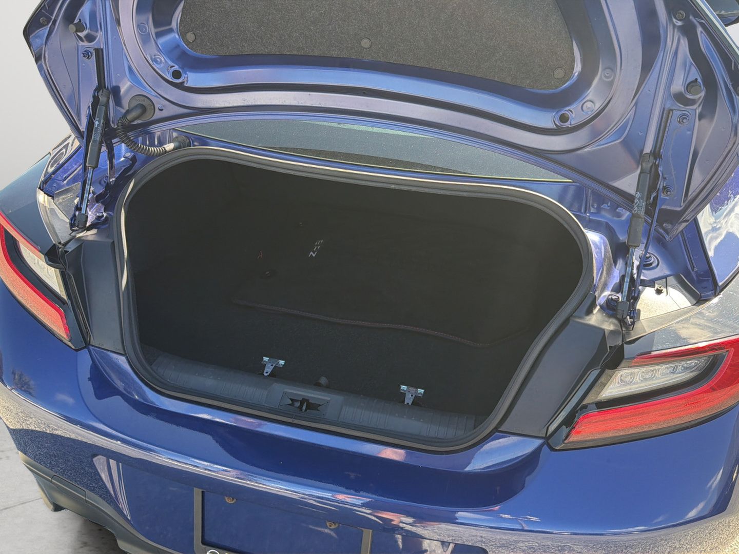 Used 2024 Subaru BRZ Premium RWD image 33