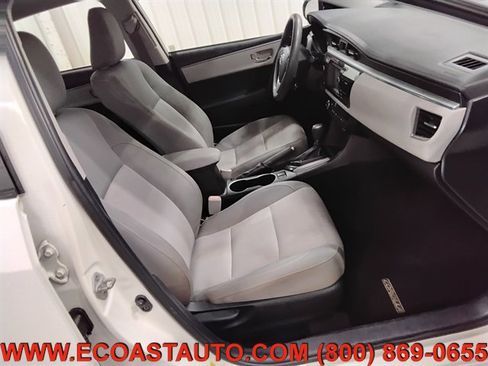 Used 2015 Toyota Corolla LE image 14