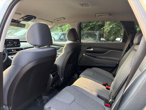 Used 2023 Hyundai Santa Fe SE AWD/4WD image 6