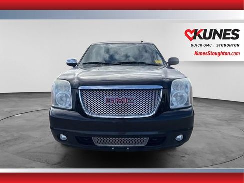 Used 2009 GMC Yukon Denali AWD/4WD image 3