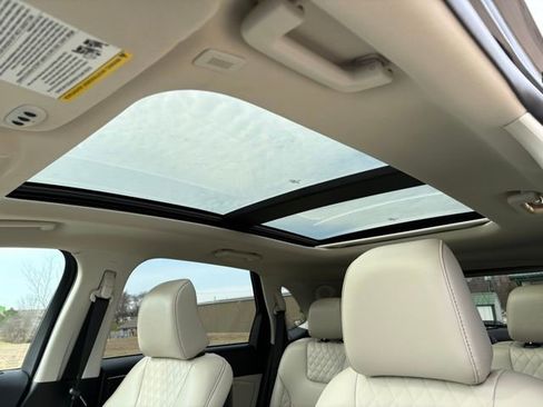 Used 2024 Ford Edge Titanium image 25