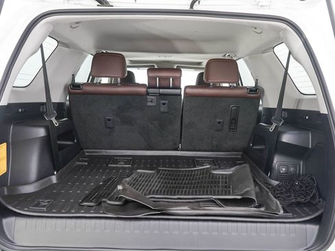 Used 2022 Toyota 4Runner Limited AWD/4WD image 9