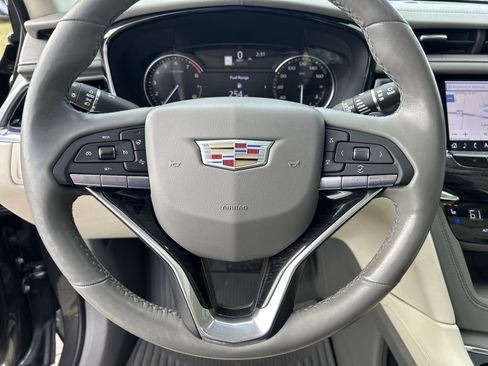 Used 2020 Cadillac XT6 Premium Luxury image 30