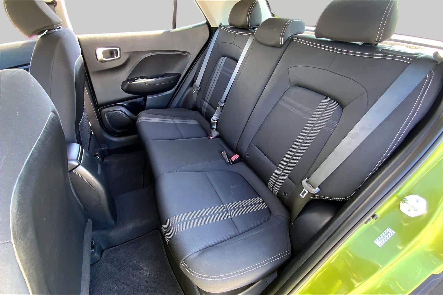 Used 2023 Hyundai Venue SEL FWD image 20