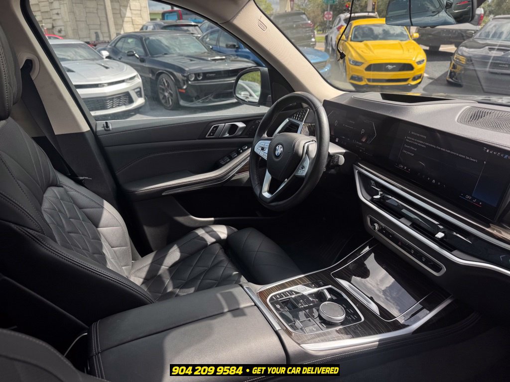 Used 2024 BMW X7 xDrive40i w/ Premium Package AWD/4WD image 32