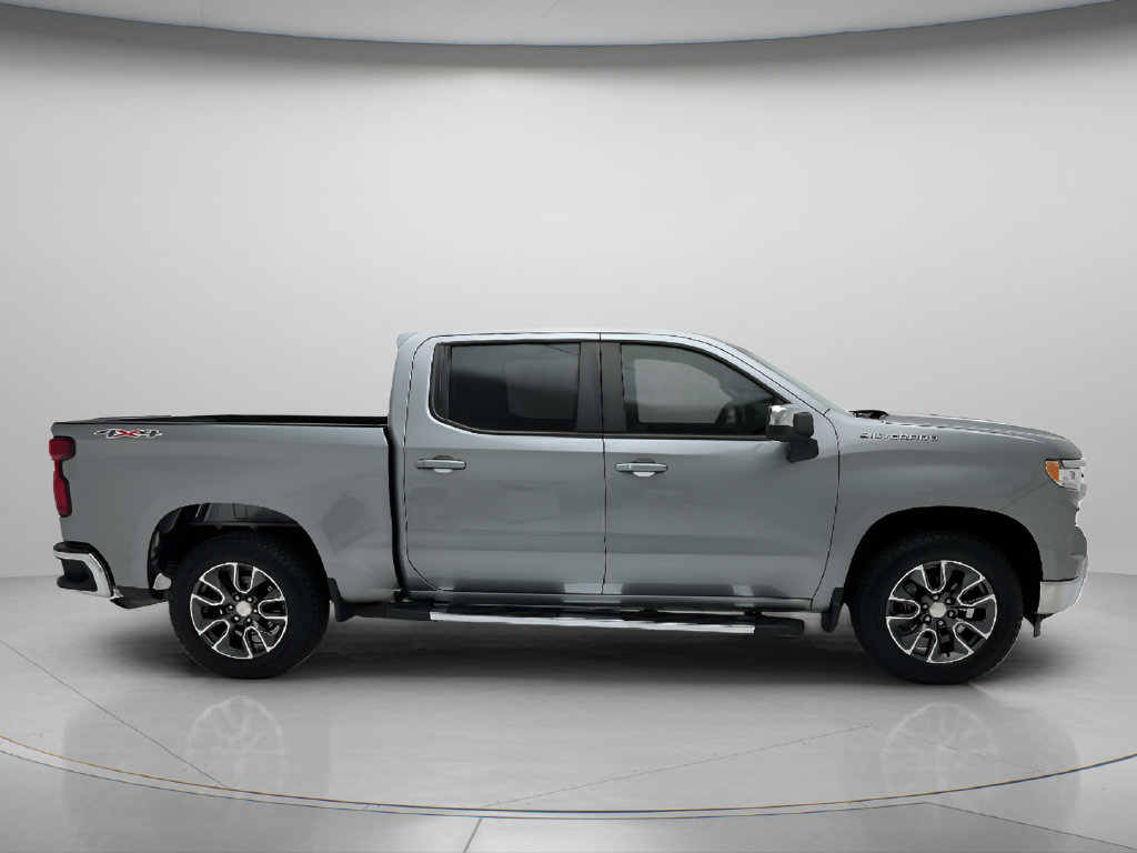 Used 2024 Chevrolet Silverado 1500 LT AWD/4WD image 4